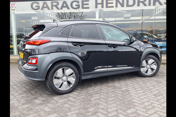 Hyundai Kona EV Fashion 64 kWh | SOH: 95,2% | 3 Fase | Warmtepomp | HUD | Navi | Adaptive CC | Blindspot |