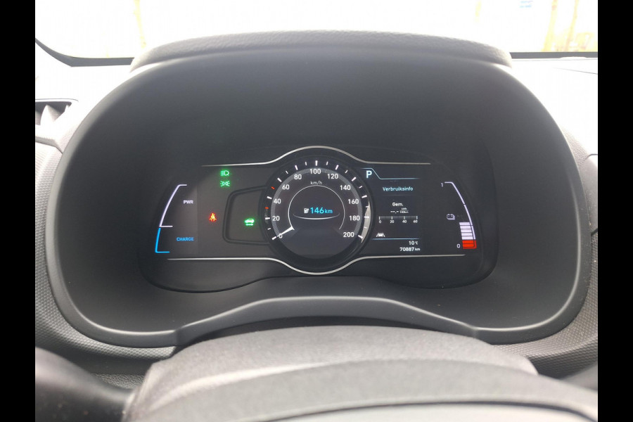 Hyundai Kona EV Fashion 64 kWh | SOH: 95,2% | 3 Fase | Warmtepomp | HUD | Navi | Adaptive CC | Blindspot |