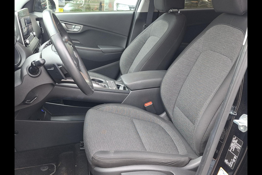 Hyundai Kona EV Fashion 64 kWh | SOH: 95,2% | 3 Fase | Warmtepomp | HUD | Navi | Adaptive CC | Blindspot |