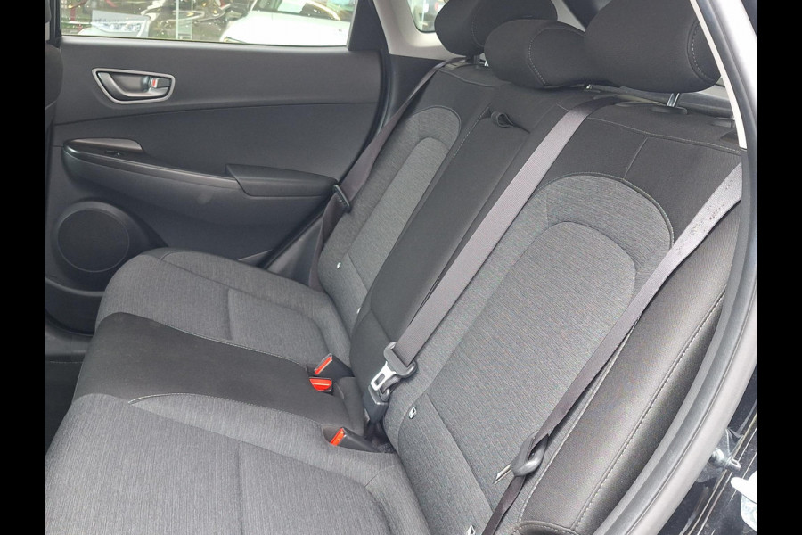 Hyundai Kona EV Fashion 64 kWh | SOH: 95,2% | 3 Fase | Warmtepomp | HUD | Navi | Adaptive CC | Blindspot |
