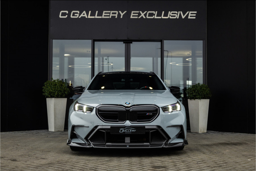 BMW 5 Serie Touring M5 - Panorama | B&W | Carbonpakket