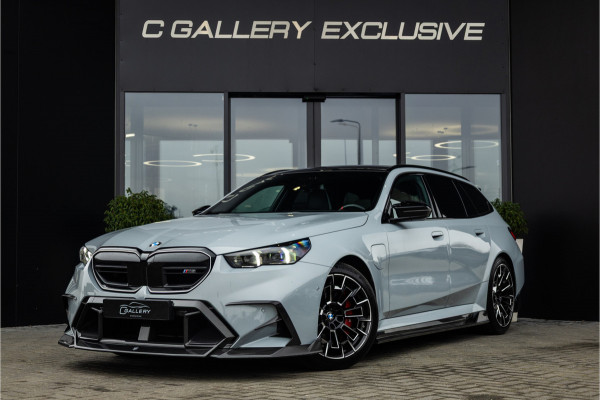 BMW 5 Serie Touring M5 - Panorama | B&W | Carbonpakket