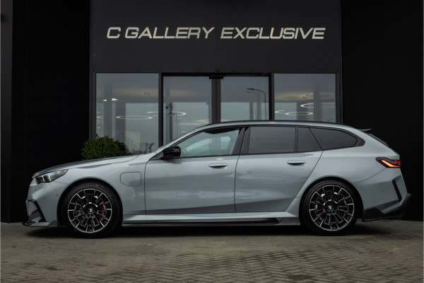 BMW 5 Serie Touring M5 - Panorama | B&W | Carbonpakket