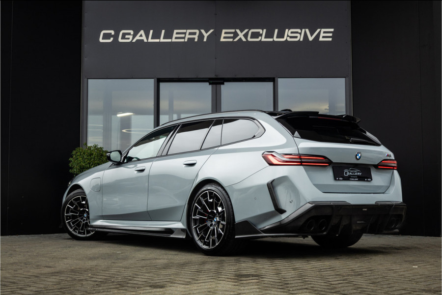 BMW 5 Serie Touring M5 - Panorama | B&W | Carbonpakket