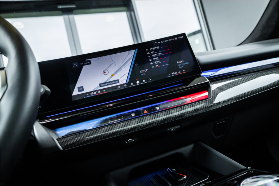 BMW 5 Serie Touring M5 - Panorama | B&W | Carbonpakket