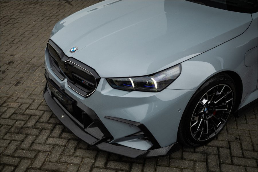 BMW 5 Serie Touring M5 - Panorama | B&W | Carbonpakket