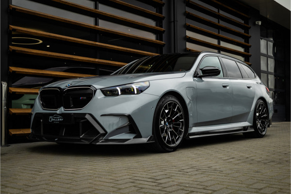 BMW 5 Serie Touring M5 - Panorama | B&W | Carbonpakket