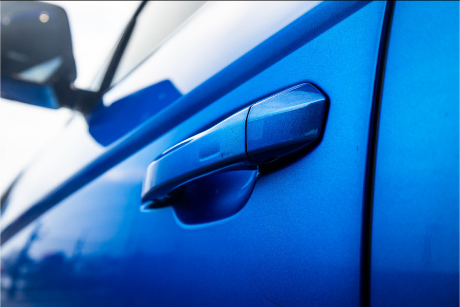 Lamborghini Urus 4.0 V8 S - Blu Nethuns | Origineel NL | Panorama | B&O Adv. | Luchtvering | Elek. trekhaak