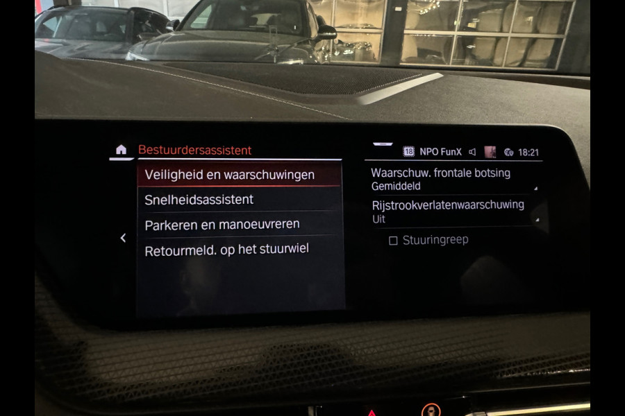 BMW 1-serie 118i High Executive M Sport Sfeer|CarPlay|NAP