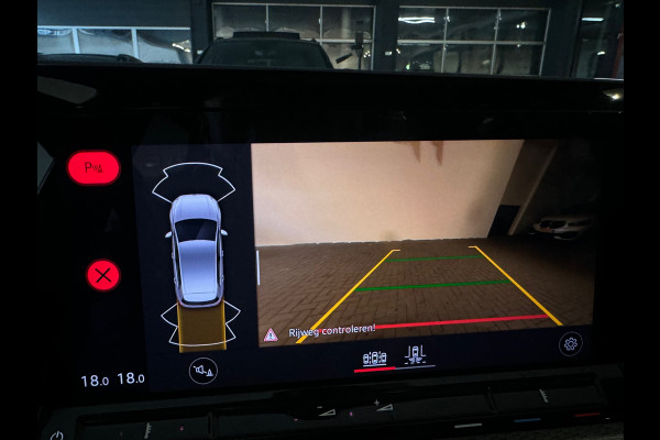 Volkswagen Golf 2.0 TSI GTI Pano|IQ|Mistlamp|Camera|Sfeer