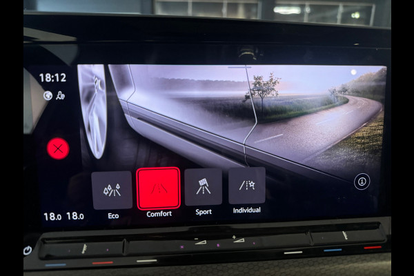 Volkswagen Golf 2.0 TSI GTI Pano|IQ|Mistlamp|Camera|Sfeer