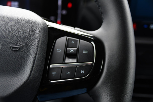 Ford Transit Custom 300 2.0 TDCI L1H1 Limited PB Edition Virtual, Camera, Cruise, Carplay, Stoelverwarming, LED, 136pk, Voorruit verwarming, Multimedia, Sensoren, Uniek!