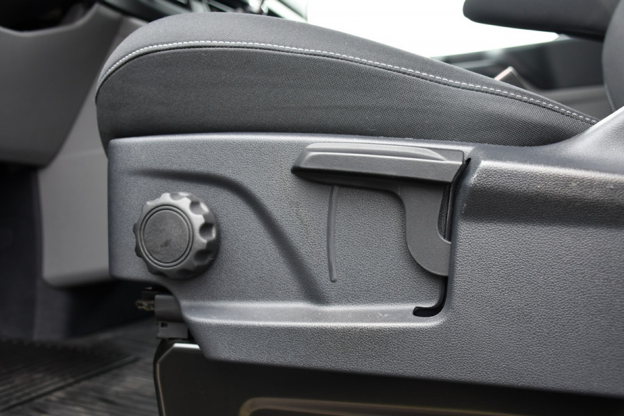 Ford Transit Custom 300 2.0 TDCI L1H1 Limited PB Edition Virtual, Camera, Cruise, Carplay, Stoelverwarming, LED, 136pk, Voorruit verwarming, Multimedia, Sensoren, Uniek!