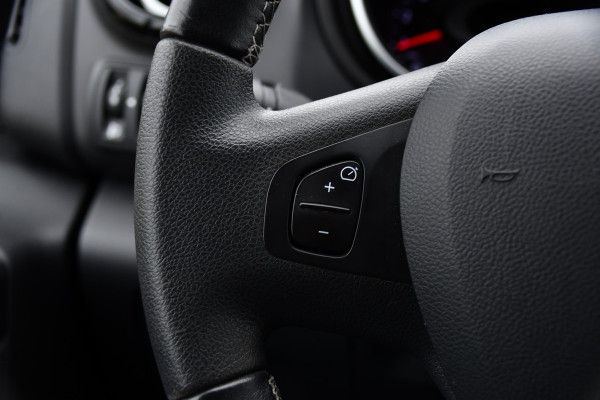 Renault Trafic 2.0 dCi 145 T29 L2H1 Luxe Cruise, Carplay, LED, 145pk, Automaat, Multimedia, Sensoren, Trekhaak, NAVI, Uniek!