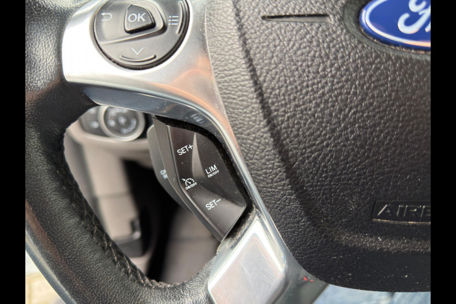 Ford Transit Connect 1.5 EcoBlue | 3-Zitter | Airco | Camera | Trekhaak | Cruise control | NAP Logisch | Nieuwe APK | Dealer onderhouden | Euro 6