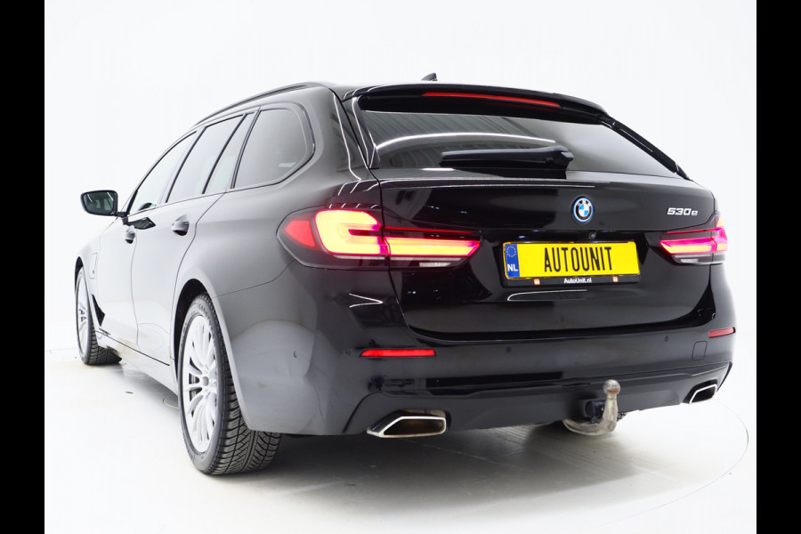 BMW 5 Serie Touring 530e | Leder | Trekhaak | Camera | Adaptive Cruise | Dodehoek | Stoelverwarming | Carplay