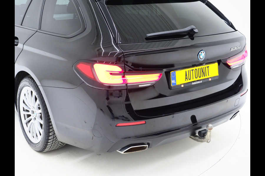 BMW 5 Serie Touring 530e | Leder | Trekhaak | Camera | Adaptive Cruise | Dodehoek | Stoelverwarming | Carplay
