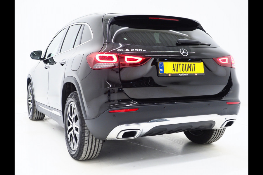 Mercedes-Benz GLA 250 e | Leder | Trekhaak | Camera | Adaptive Cruise | Memory | Keyless | Carplay