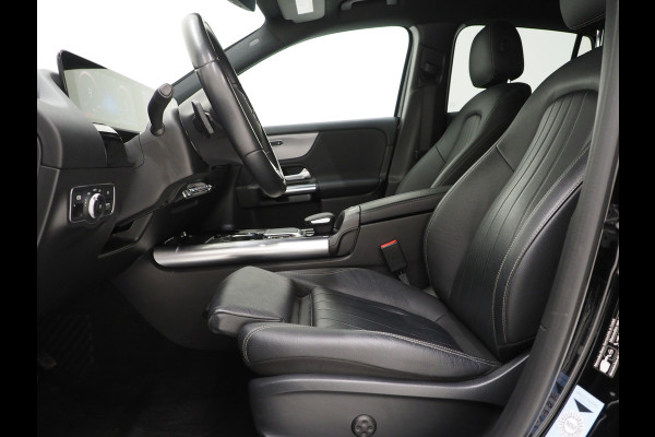 Mercedes-Benz GLA 250 e | Leder | Trekhaak | Camera | Adaptive Cruise | Memory | Keyless | Carplay