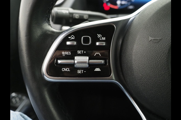 Mercedes-Benz GLA 250 e | Leder | Trekhaak | Camera | Adaptive Cruise | Memory | Keyless | Carplay
