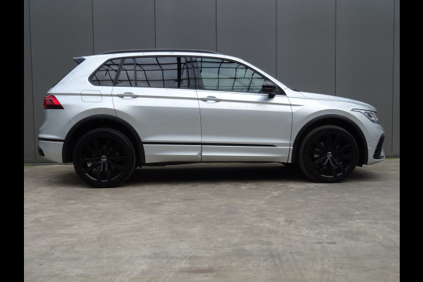 Volkswagen Tiguan 1.4 TSI eHybrid R-Line Business * PANORAMAKDAK * 40 KM ACCU RANGE !!