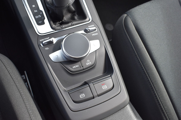 Audi Q2 35 TFSI S Edition Automaat Navi digi-cockpit el-achterklep