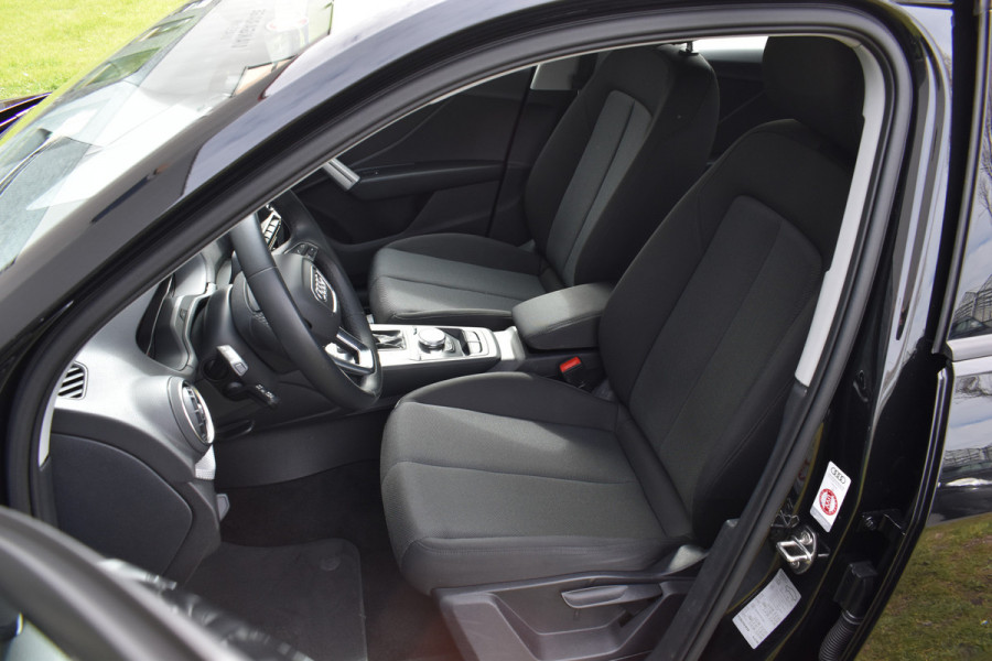Audi Q2 35 TFSI S Edition Automaat Navi digi-cockpit el-achterklep