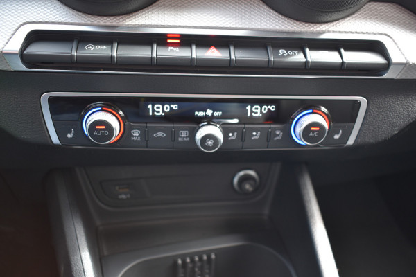 Audi Q2 35 TFSI S Edition Automaat Navi digi-cockpit el-achterklep