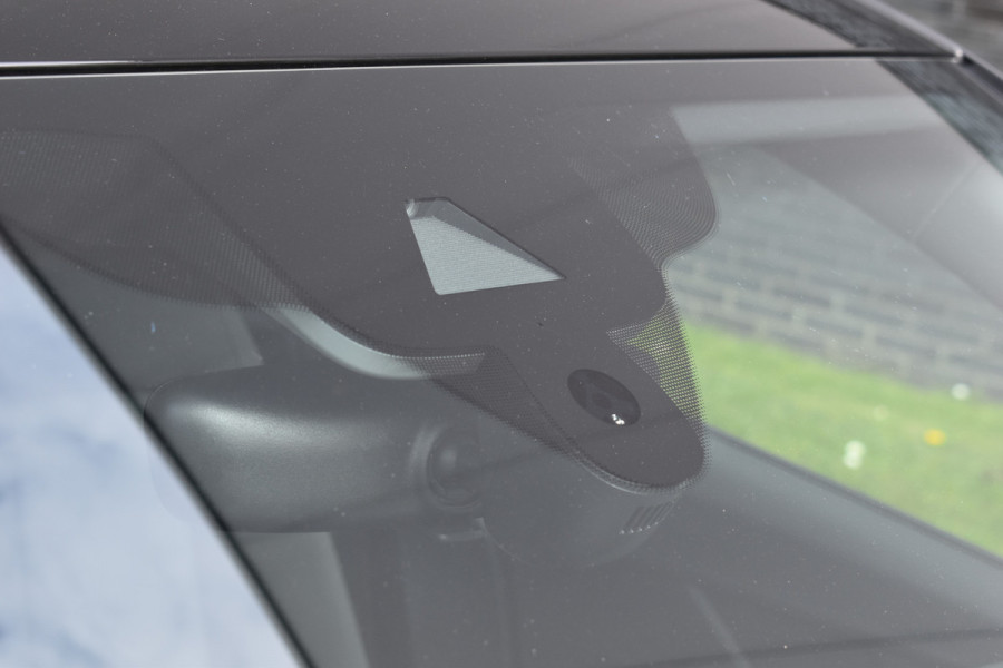 Audi Q2 35 TFSI S Edition Automaat Navi digi-cockpit el-achterklep