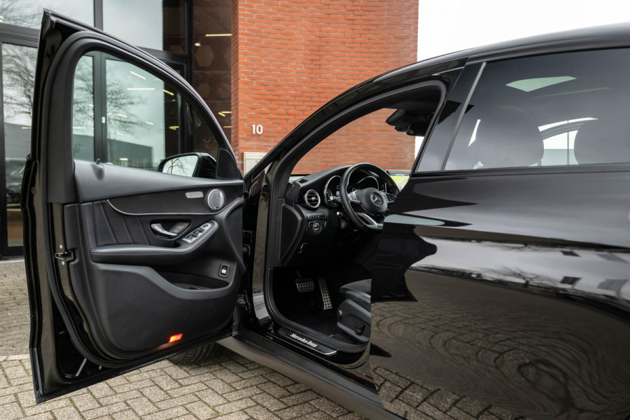 Mercedes-Benz GLC Coupé 250 4MATIC Premium Plus AMG ACC Pano 360° Night