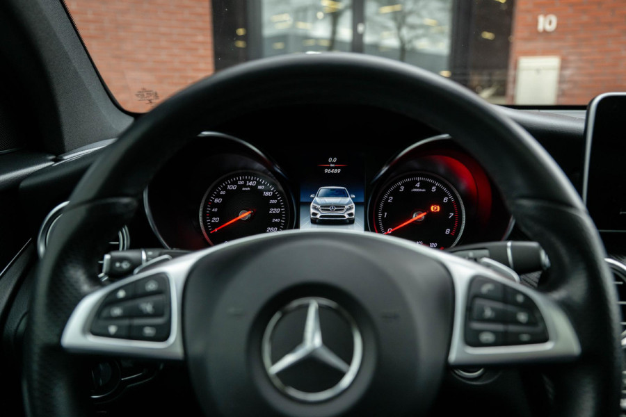 Mercedes-Benz GLC Coupé 250 4MATIC Premium Plus AMG ACC Pano 360° Night