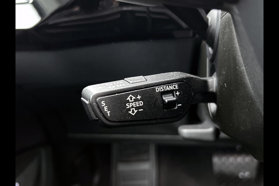 Audi e-tron E-tron 50 quattro Launch edition plus 71 kWh (PANORAMADAK, Soh 97%, MEMORY SEATS, STOELVERWARMING, CARPLAY)