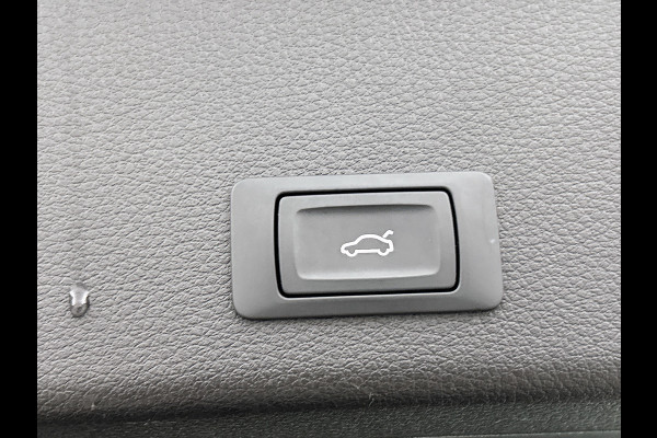 Audi e-tron E-tron 50 quattro Launch edition plus 71 kWh (PANORAMADAK, Soh 97%, MEMORY SEATS, STOELVERWARMING, CARPLAY)