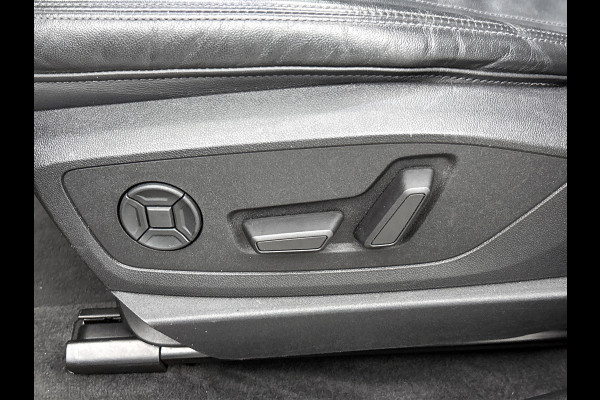 Audi e-tron E-tron 50 quattro Launch edition plus 71 kWh (PANORAMADAK, Soh 97%, MEMORY SEATS, STOELVERWARMING, CARPLAY)