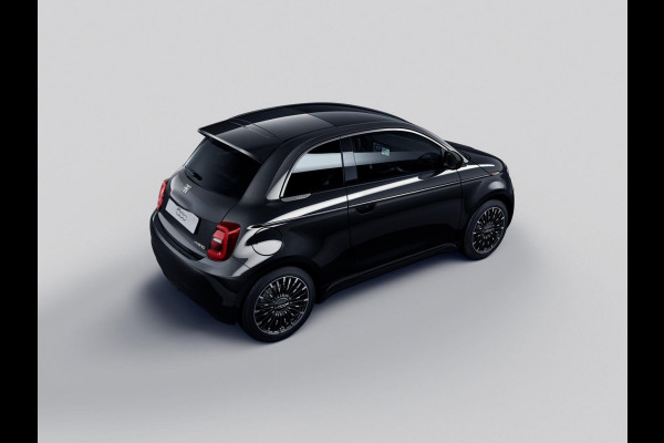 Fiat 500 Hybrid La Prima | Uit voorraad leverbaar | Clima | LED | PDC | JBL Premium Audio | 17" | Camera | BSM | Canneloni Ivory/Piombo interieur