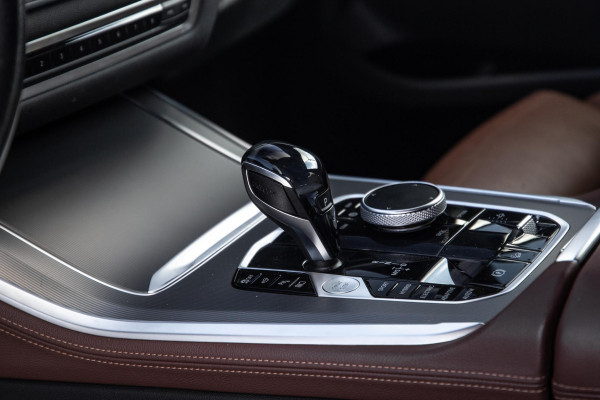 BMW X5 xDrive45e Executive 360 CAMERA / BRUIN LEER / LED / KEYLESS / STOELVERWARMING / LEER