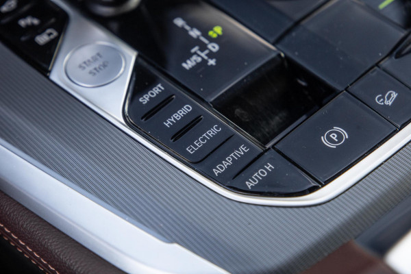 BMW X5 xDrive45e Executive 360 CAMERA / BRUIN LEER / LED / KEYLESS / STOELVERWARMING / LEER