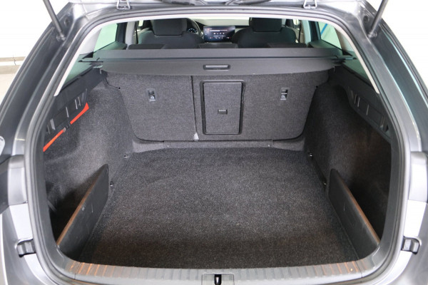 Škoda Octavia Combi 1.0 e-TSI Ambition - N.A.P. Airco, Cruise, Navi, PDC, Trekhaak.