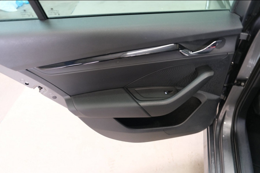 Škoda Octavia Combi 1.0 e-TSI Ambition - N.A.P. Airco, Cruise, Navi, PDC, Trekhaak.