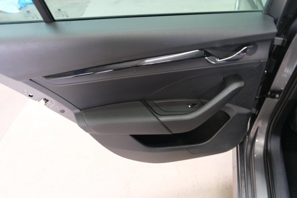 Škoda Octavia Combi 1.0 e-TSI Ambition - N.A.P. Airco, Cruise, Navi, PDC, Trekhaak.