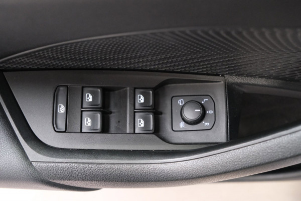 Škoda Octavia Combi 1.0 e-TSI Ambition - N.A.P. Airco, Cruise, Navi, PDC, Trekhaak.