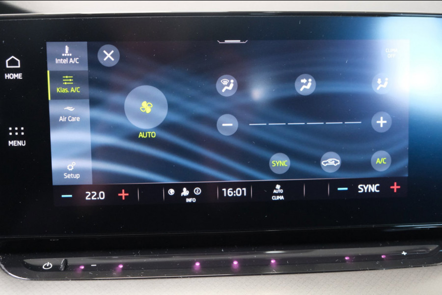 Škoda Octavia Combi 1.0 e-TSI Ambition - N.A.P. Airco, Cruise, Navi, PDC, Trekhaak.