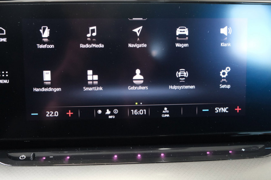 Škoda Octavia Combi 1.0 e-TSI Ambition - N.A.P. Airco, Cruise, Navi, PDC, Trekhaak.