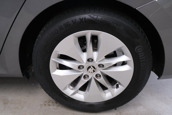 Škoda Octavia Combi 1.0 e-TSI Ambition - N.A.P. Airco, Cruise, Navi, PDC, Trekhaak.