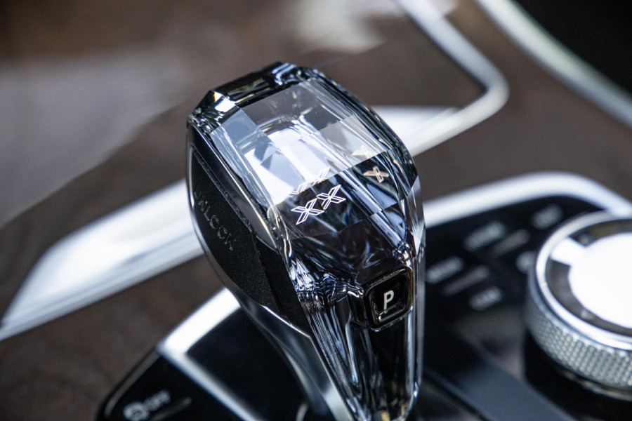 BMW X5 xDrive45e High Executive M PAKKET / BRUIN LEER / DIAMAND POOK / STOEL VERWARMING / CAMERA