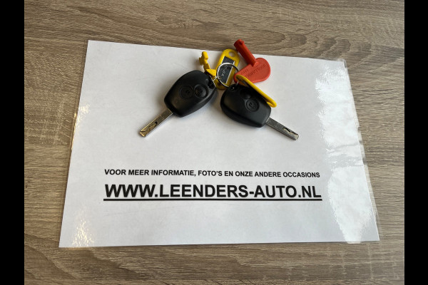 Renault Trafic Met Laadklep! 2.0 dCi 120 T29 L2H1 Comfort 3Persoons, Airco Navigatie Cruisecontrol NEDERLANDSE BUS! RIJKLAARPRIJS!