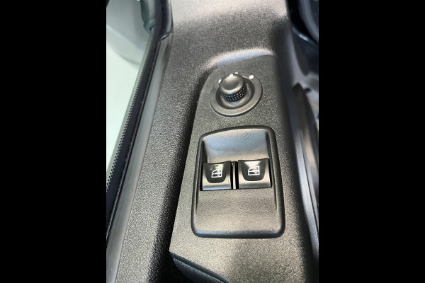 Renault Trafic Met Laadklep! 2.0 dCi 120 T29 L2H1 Comfort 3Persoons, Airco Navigatie Cruisecontrol NEDERLANDSE BUS! RIJKLAARPRIJS!