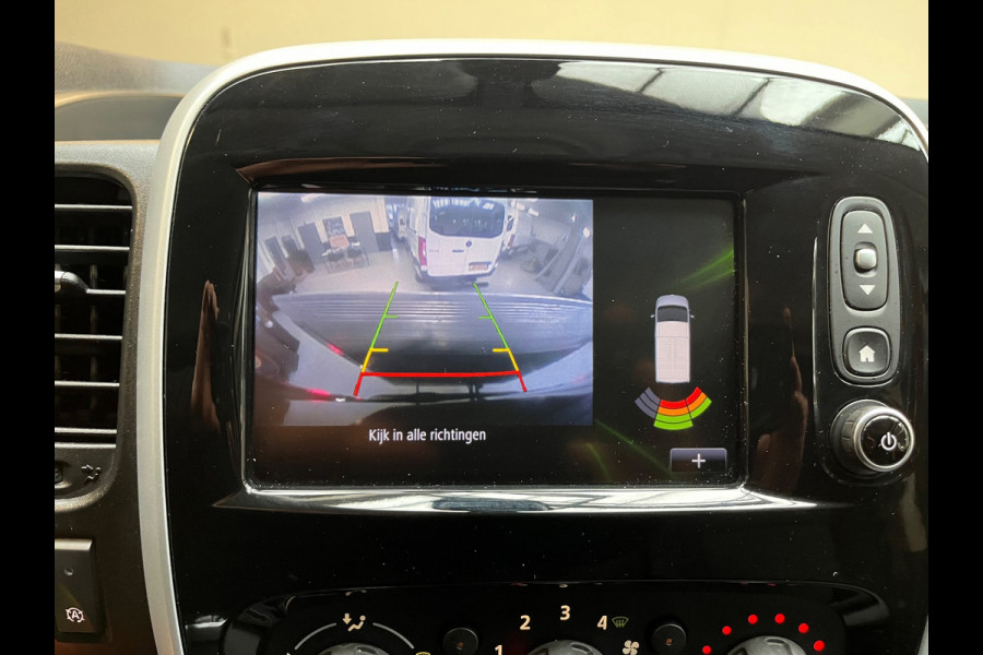 Renault Trafic Met Laadklep! 2.0 dCi 120 T29 L2H1 Comfort 3Persoons, Airco Navigatie Cruisecontrol NEDERLANDSE BUS! RIJKLAARPRIJS!