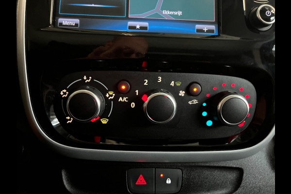 Renault Trafic Met Laadklep! 2.0 dCi 120 T29 L2H1 Comfort 3Persoons, Airco Navigatie Cruisecontrol NEDERLANDSE BUS! RIJKLAARPRIJS!