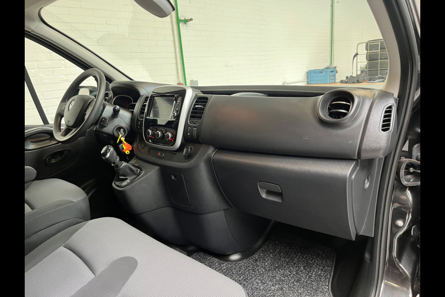 Renault Trafic Met Laadklep! 2.0 dCi 120 T29 L2H1 Comfort 3Persoons, Airco Navigatie Cruisecontrol NEDERLANDSE BUS! RIJKLAARPRIJS!